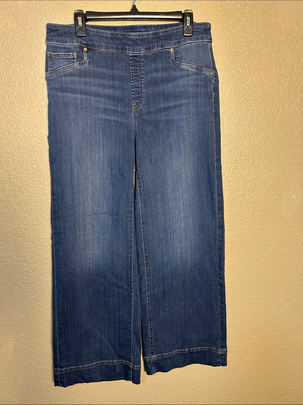 Chico's Wide-Leg Jeans in Medium Blue Wash